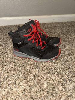 The North face Hydro seal hiking boot youth size 2