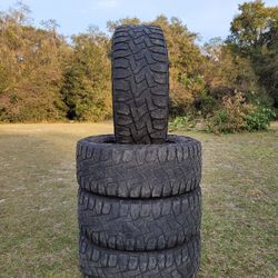 37x13.5x20RT TOYO Open Country Set