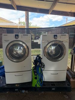 Washer and dryer combo