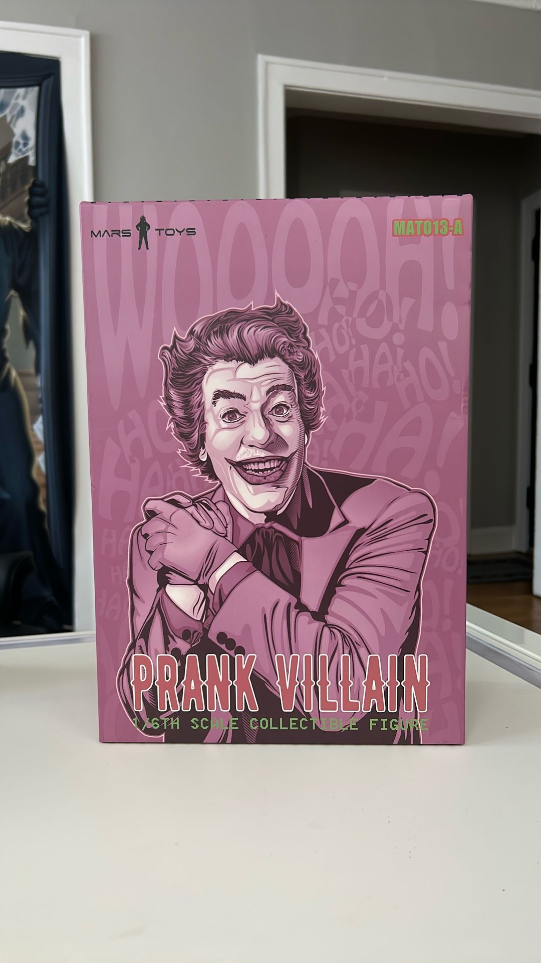 The Joker Collectible Figure Like New. 1/6 Scale