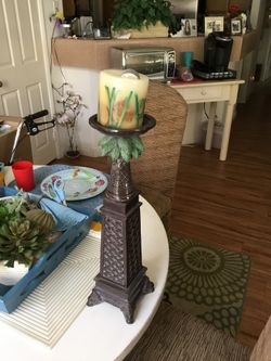 Hawaiian candle holder