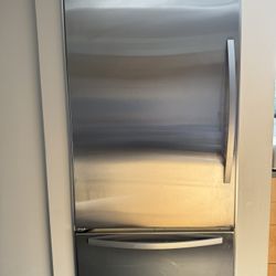 Thermador Built-In Refrigerator – Stainless – GREAT FOR PARTS / Repair