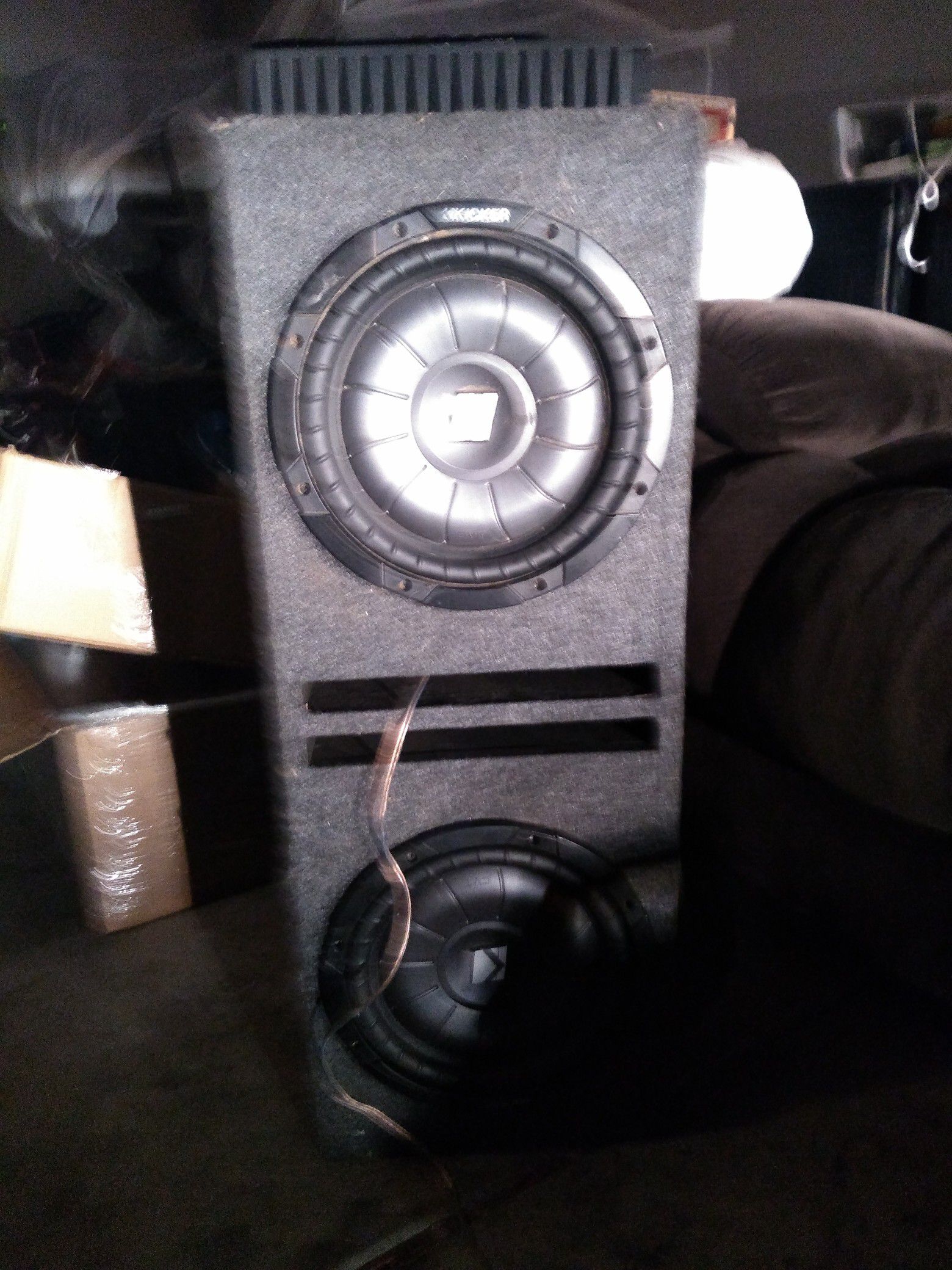 Kicker 10 inch with speaker