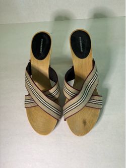 Burberry shoes, size 39 wooden clog, heel sandal crisscross