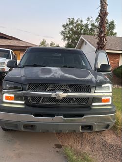 Non hd hood and non hd front clip