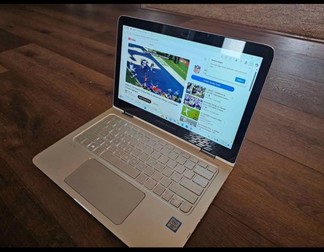 HP Spectre X360 13 Inch Touchscreen Laptop. Core i7 ( 2.5Ghz) . Windows 11. 16GB RAM