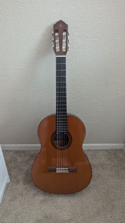 Yamaha Acoustic Guitar 3/4 Size Good Condition 