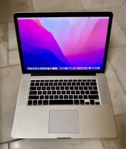 Apple MacBook Pro 15-Inch Laptop