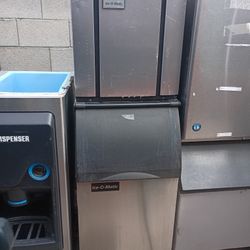 Ice Machine $1600