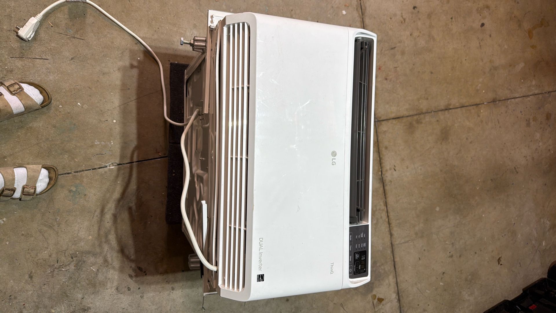 LG Dual Inverter AC Air LW1522IVSM