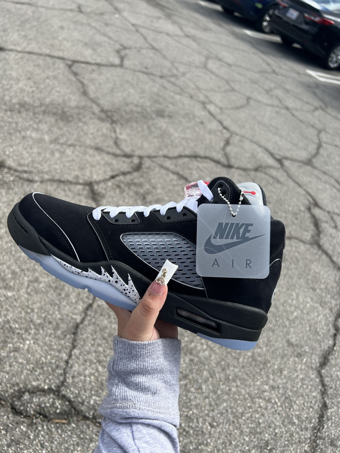 Jordan 5 Retro Metallic Black