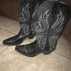 Ariat women's boots size 9B