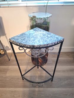 Natural Granite Top Corner Accent Table