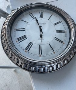 Wall clock