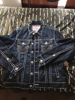 True religion jacket fits like a large