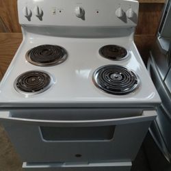 GE Electric Stove Works Great