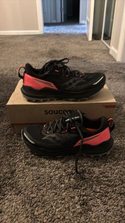 Saucony Trail Running Sneakers