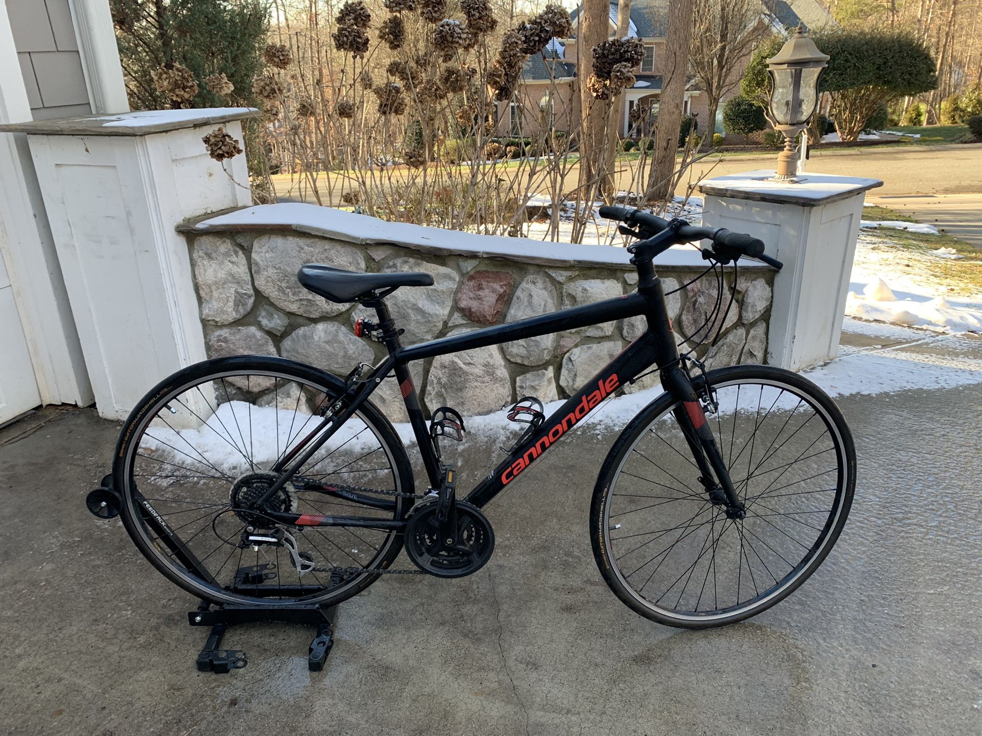 Bike 2017 Cannondale Quick 8