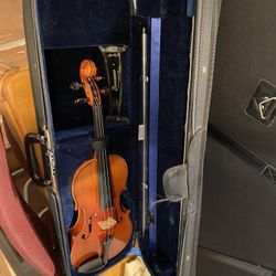 WILLIAM LEWIS & SON Dancla 126 4/4 Violin w/bows, case