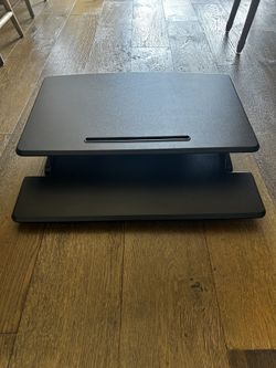 Airlift Pro adjustable Standing Desk converter 