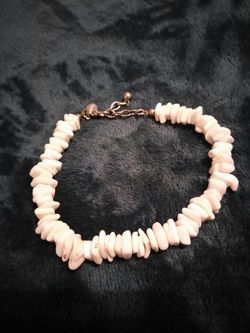 Adjustable length White shell bracelet/anklet.