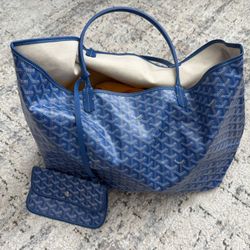 goyard purse pm size