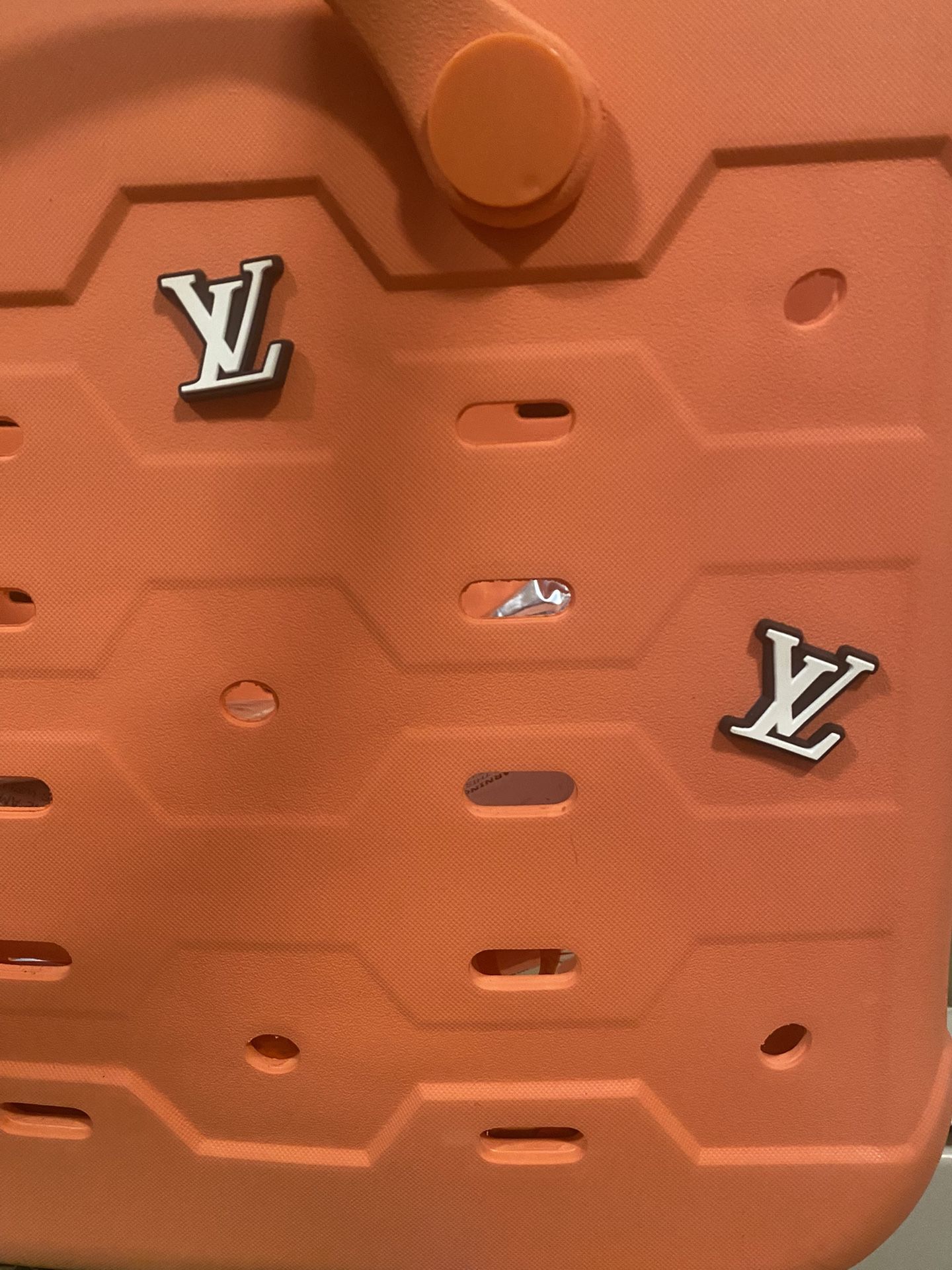 CROC charms X2