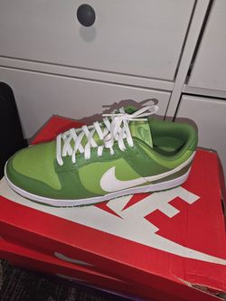 Nike Dunk Low
Chlorophyll