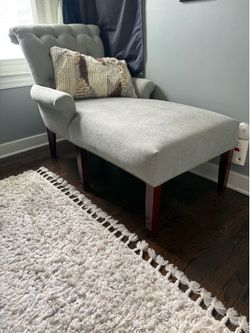 Chaise lounge