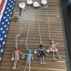 DANGLING LADY PENDANT NECKLACES