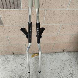 Muletas Universal Clásicas $20 Dólares 