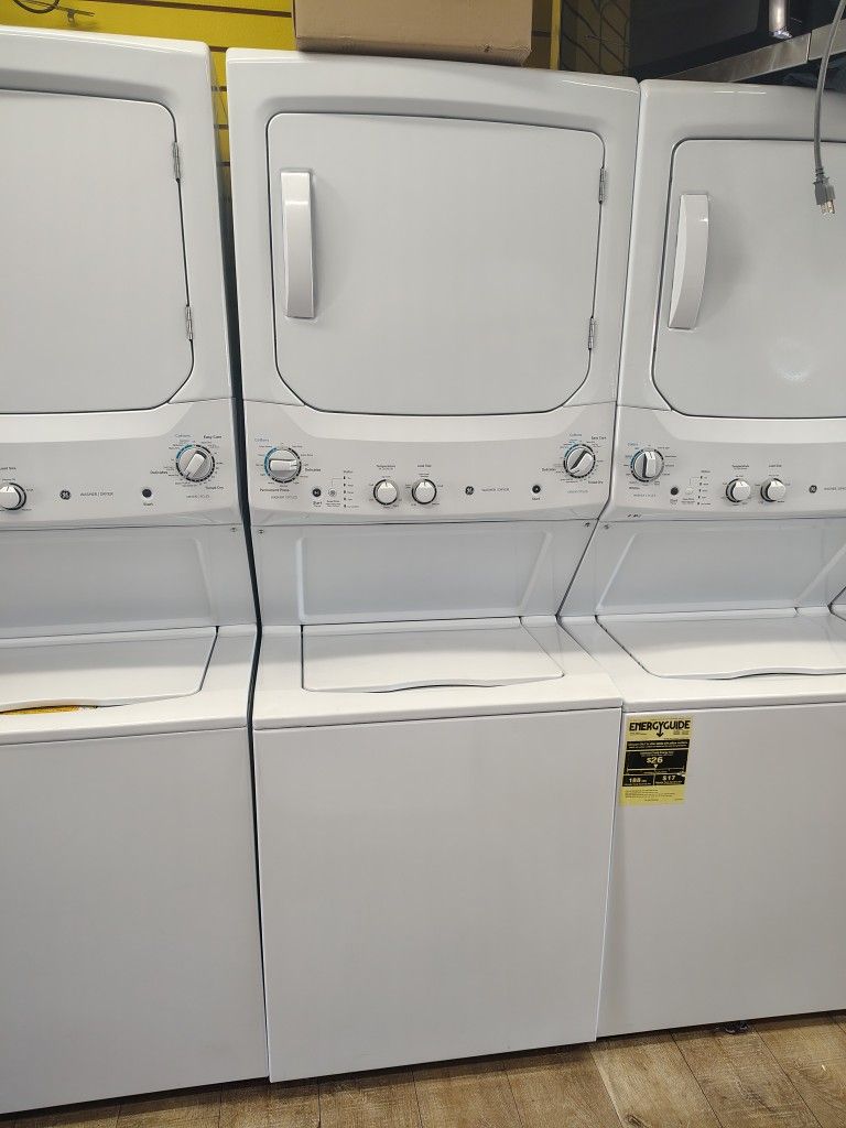 GE Stackable Eléctric 220v   Washer Dryer Super Large Capacity In Excellent Working Condition 