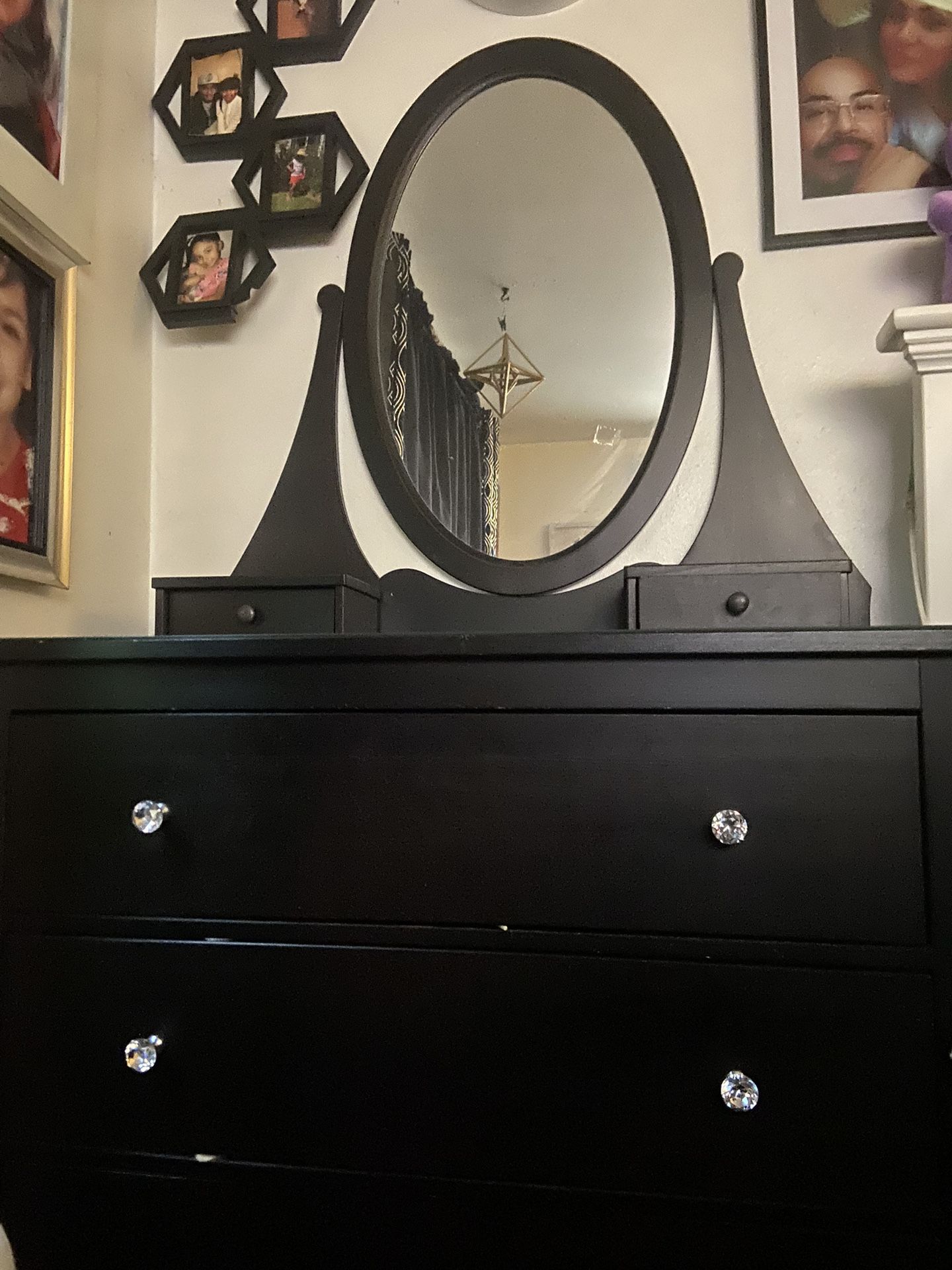 vanity with drawers