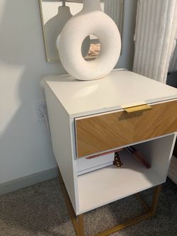 2 White and Gold Modern Nightstand