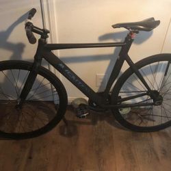 Aventon Mataró fixie