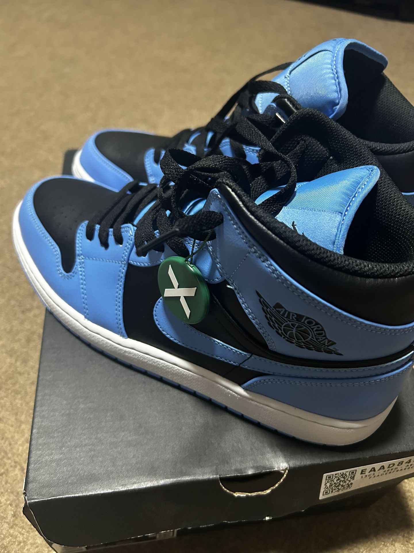 Jordan 1 Mid