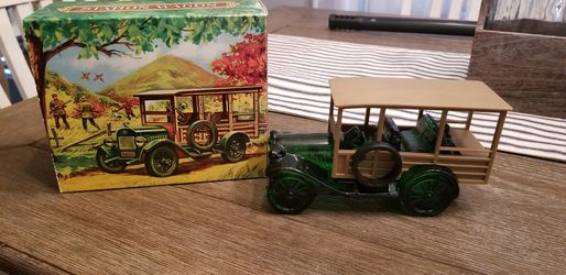 Vintage full bottle station wagon after shave