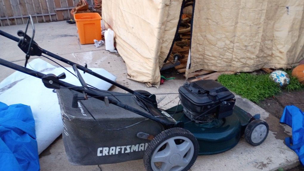 Craftsman Self propelled Mower