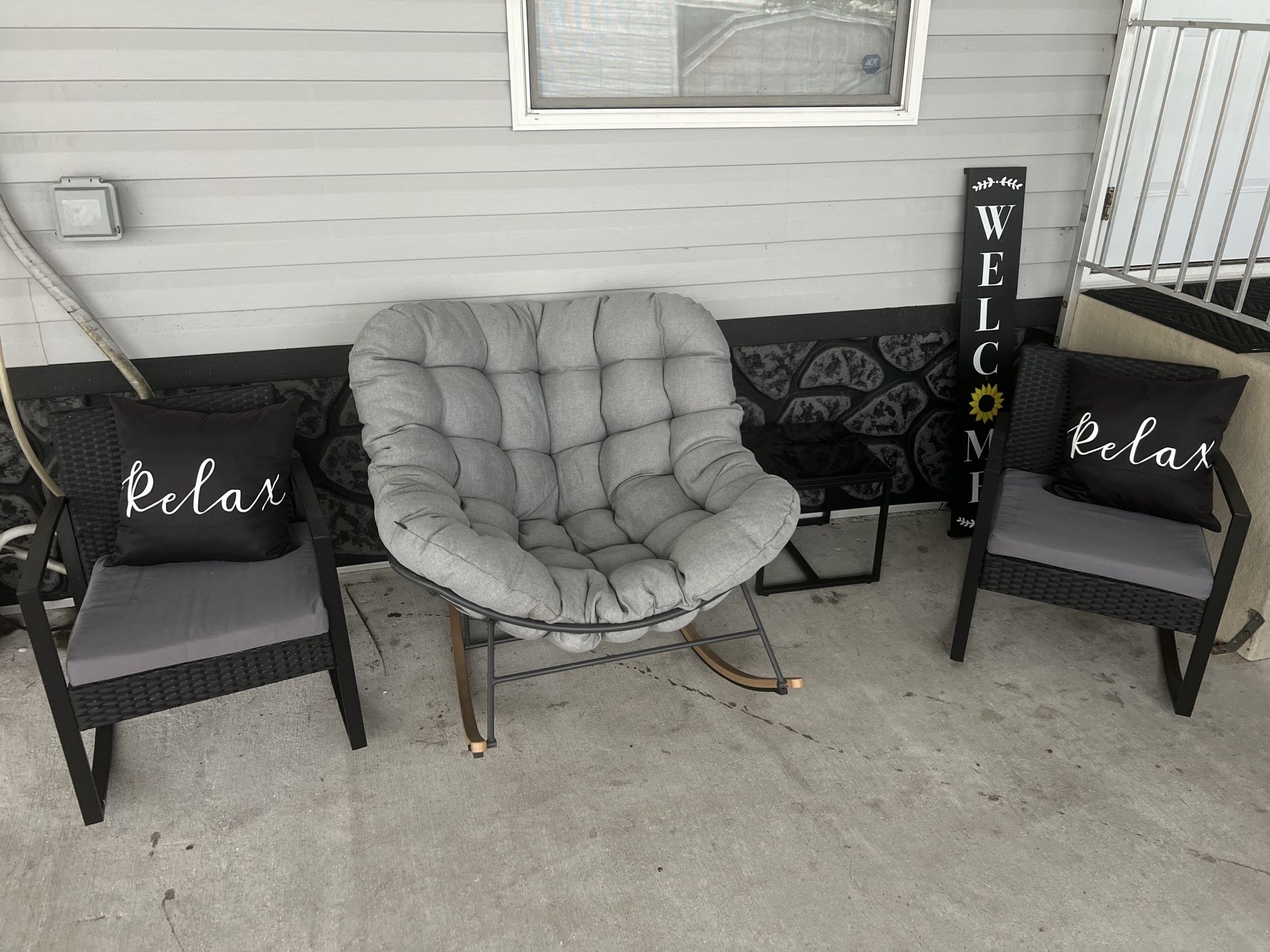 Outside/Patio Furniture