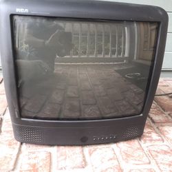 RCA ColorTrak 19” CRT TV | AV Composite Inputs