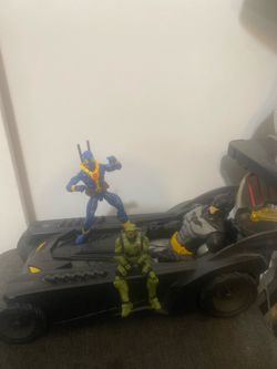 Action Figure Lot: Spin Master DC Comics Batman Vehicle, Batman, Marvel Deadpool & Halo Master Chief