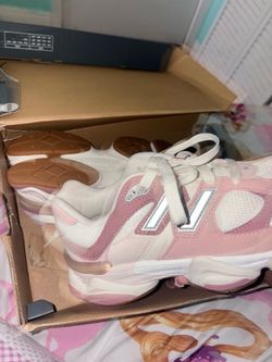 Pink & White 9060 New Balancez