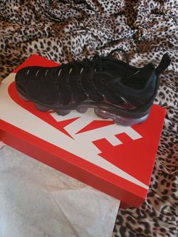 New Nike Air Vapormax Plus Triple Black Size 6.5