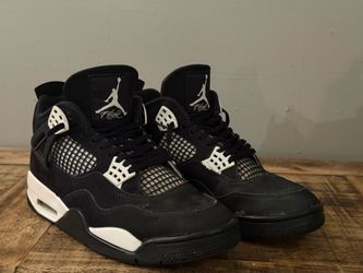 Jordan 4 white thunders
