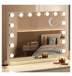 Hollywood Vanity Mirror with LED Bulbs