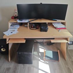 Modern Studio / Music Production Desk with Keyboard Tray and Monitor Shelf