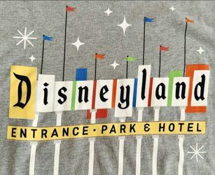 DISNEYLAND XXXL TSHIRT, NEW + TAG