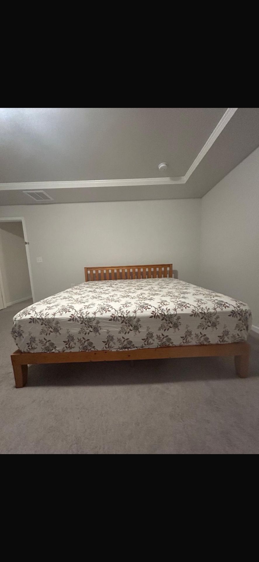 King Size Bed And Bedframe And Mattress