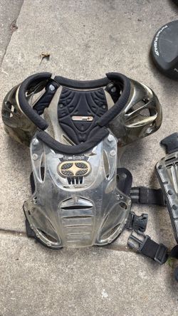 Motorcycle chest protectors