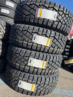 ✅ vendo set de llantas Lt285/70r17 Goodyear wrangler nuevas con 70,000 millas de garantía